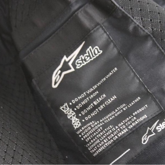 Alpine Start Stella Black
Leather Motorcycle Jacket size (2) Small - Picture 6 of 7